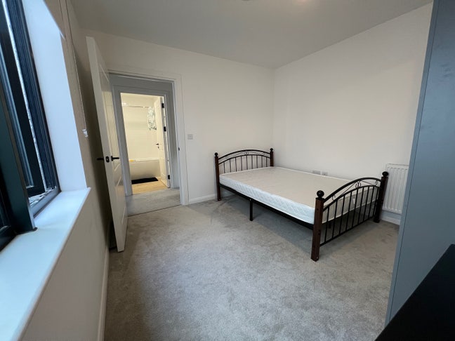 Double room to rent  Main Photo