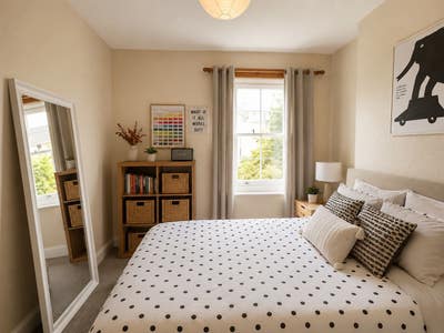 Nice Double Room in Clapham North/Stockwell!  Main Photo
