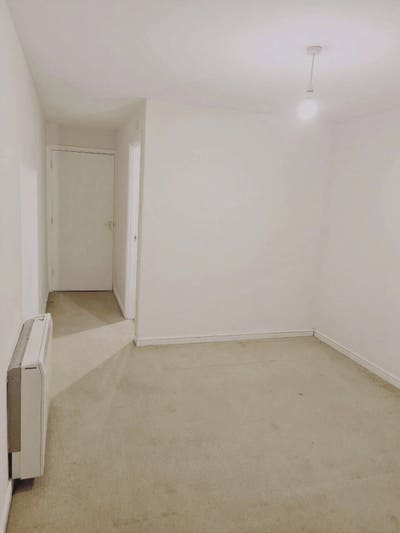 2 bedroom apartment  Main Photo