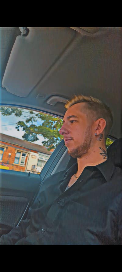 33 year old Male seeks a single or double room Main Photo