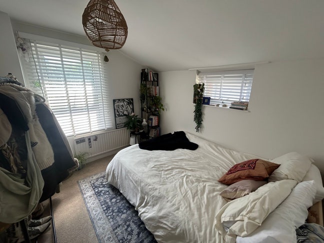 Cosy room in friendly houseshare near Mill Road! Main Photo