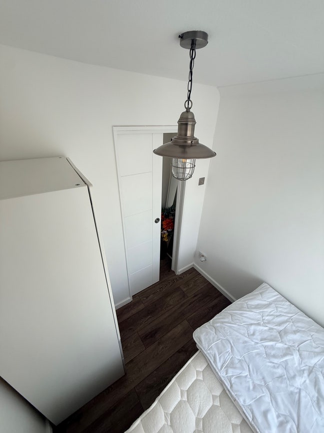 Single room (boxroom) Main Photo
