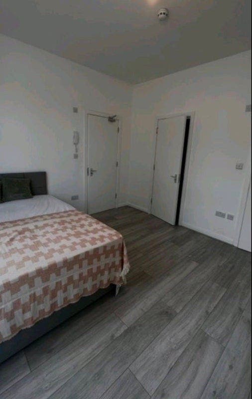✨🏡 Studio Flat to Let in- Willesden Junction Main Photo