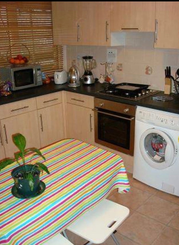 Short let- single room near Battersea power statio Main Photo