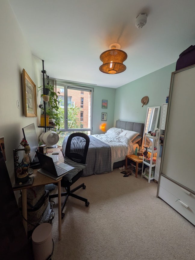 Double room 5 mins from Bromley-by-Bow station Main Photo