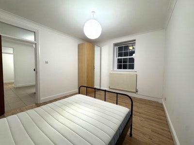 Spacious room to rent in Stoke Newington Main Photo