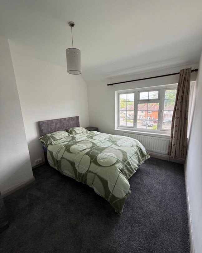 Shared House - UC, PIP, ESA, Carers benefits Main Photo
