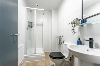 Student Room Available at ISCA Lofts, Exeter Sep26 Main Photo