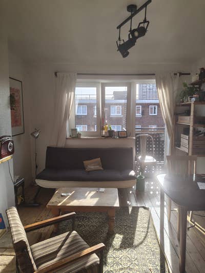 Double room in peaceful 2 bed flat Bethnal Green Main Photo