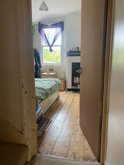 2 month sublet in lovely house, bills included  Main Photo