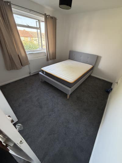 Large double room with  Main Photo