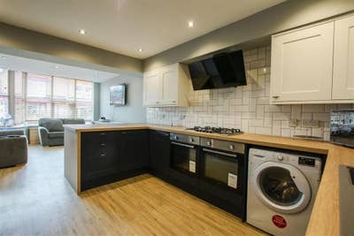 LUXURY 🏡 No Deposit 🚀 All Benefits OK Main Photo