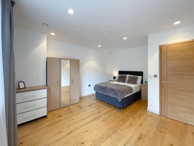 Rare Gem Double room in Earl's Court Main Photo