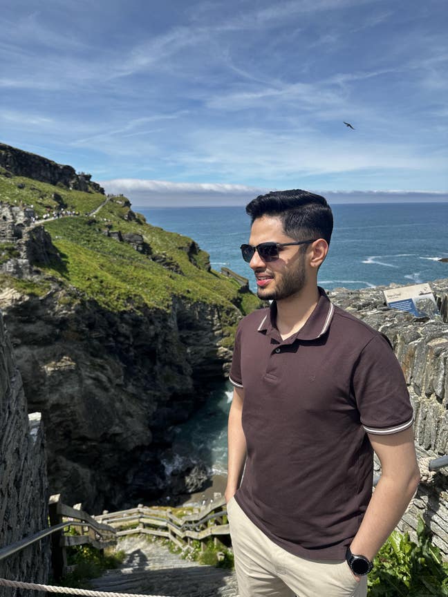 Professional Male seeks a double room Main Photo