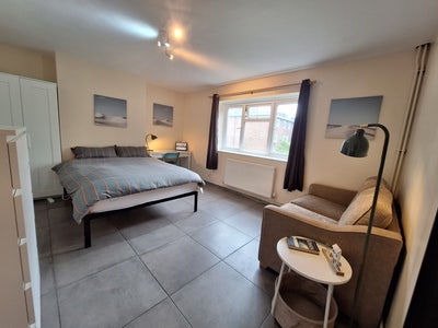 Awesome room in Old street - Hoxton.  Main Photo