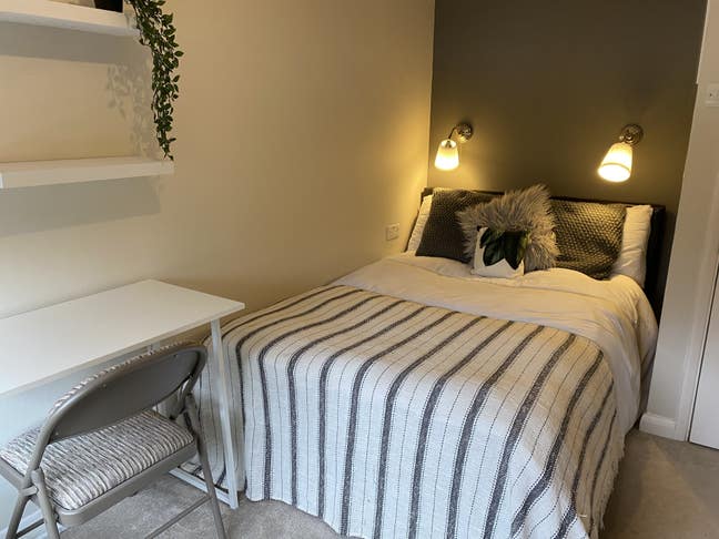 Beautifully Presented Room Main Photo