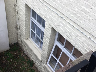 Large Basement (2 Rooms) near Slough High Street Main Photo