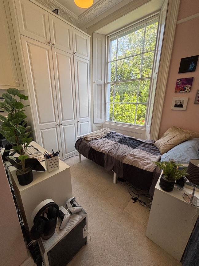Homely and bright flat - Cotham  Main Photo