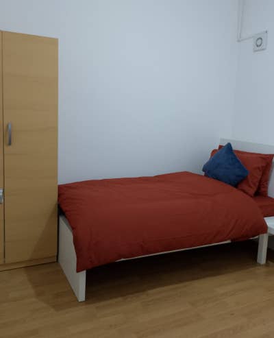 Single Room|Elizabeth Line|Bills & Cleaner Incl Main Photo