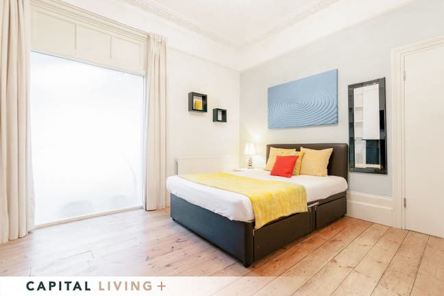 Large double room 10min from East Putney Station  Main Photo