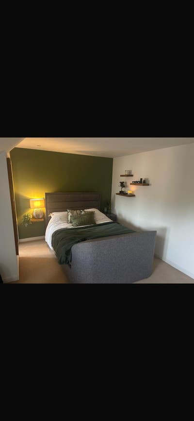 Spacious Ensuite Double Room  Main Photo