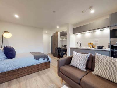 &pound;820 Bills inc. Studio in Sheffield City Centre Main Photo