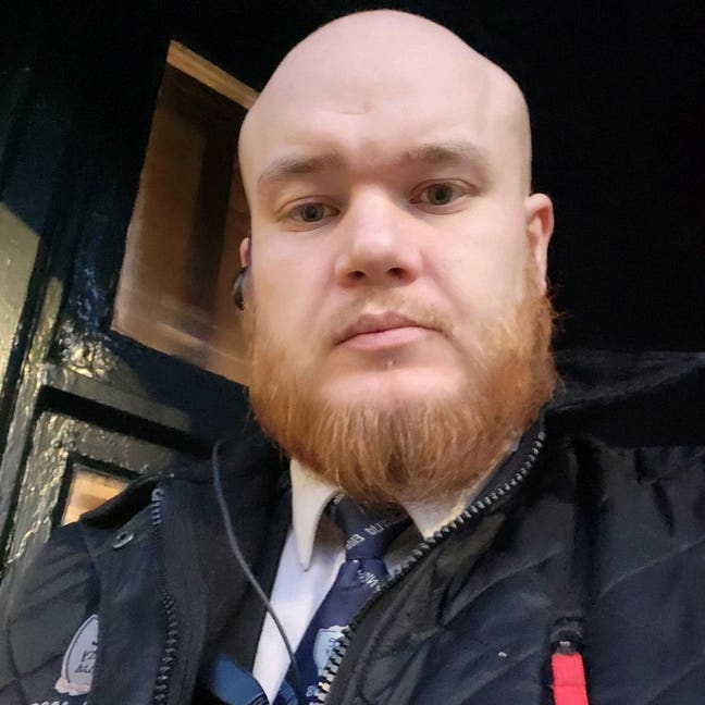 32 year old Male seeks a single or double room Main Photo