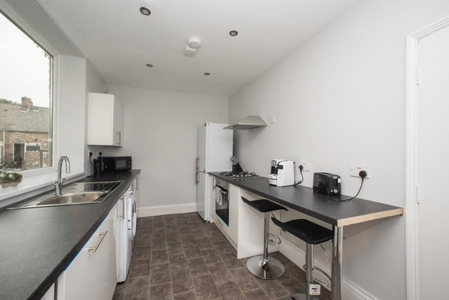 Amazing Maisonette on cusp of city centre Main Photo