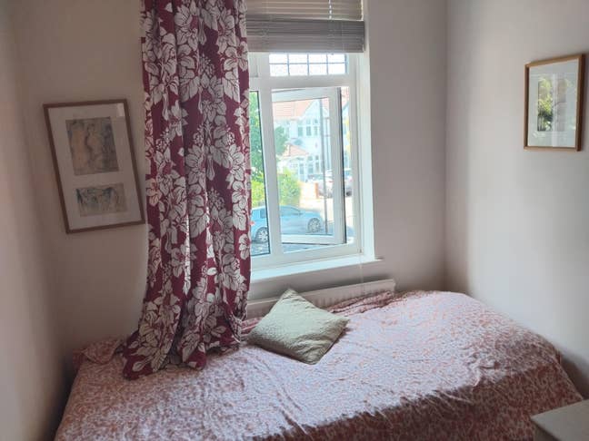 2 Beautiful Rooms  in.  Quiet Home  Main Photo
