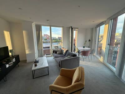 Spacious Double Room, Private Bathroom CityCentre Main Photo