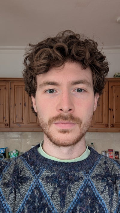 30yr old creative looking for friendly flatmates! Main Photo