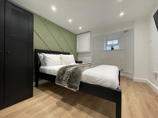Double En-Suite Room in Wellingborough Main Photo
