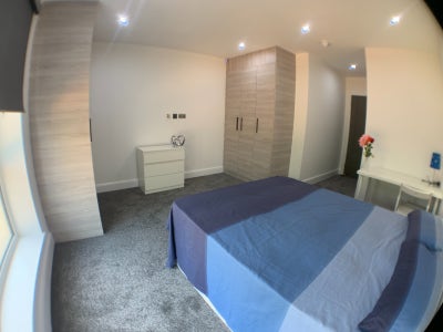 Spacious Modern Double Ensuite Near Jubilee Line Main Photo