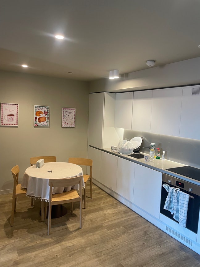 2 bed flat tenancy takeover  Main Photo