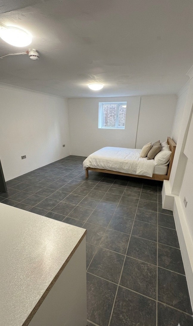 Furnished studio to rent in - Willesden (NW10) Main Photo