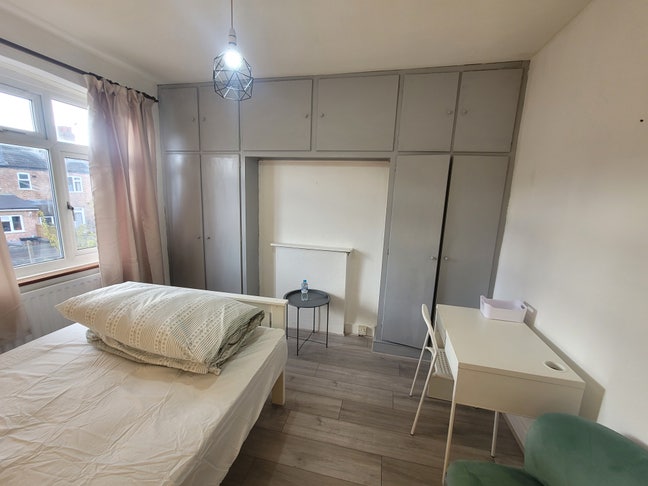 Double spacious bedroom hygienic  environment  Main Photo