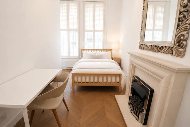 🏡2 Spacious Rooms|Near Kilburn Station 🚆|NW2 Main Photo