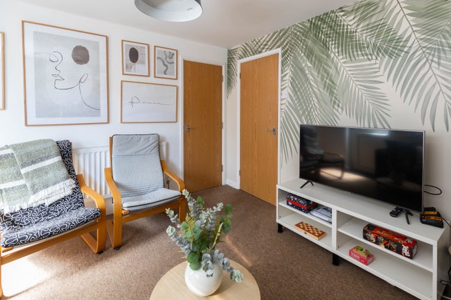 Shared Living, done differently 🏠  Main Photo