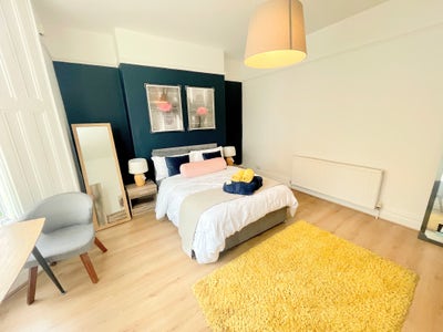 HOT!🔥3 Bedroom Ground Floor Flat L4 🔥 Main Photo
