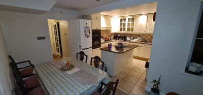 Spacious double room with ensuite - Women Only Main Photo