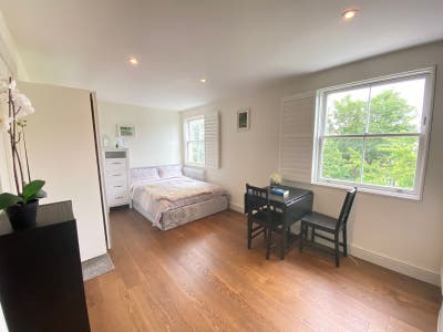 Ealing Common Studio  Main Photo