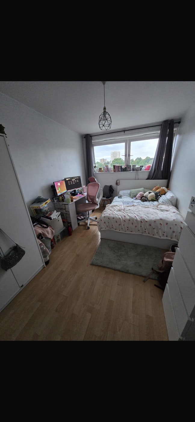 ⭐️Double Room Available In Southfields ⭐️ Main Photo