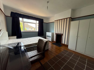 Spacious Shared House  Main Photo