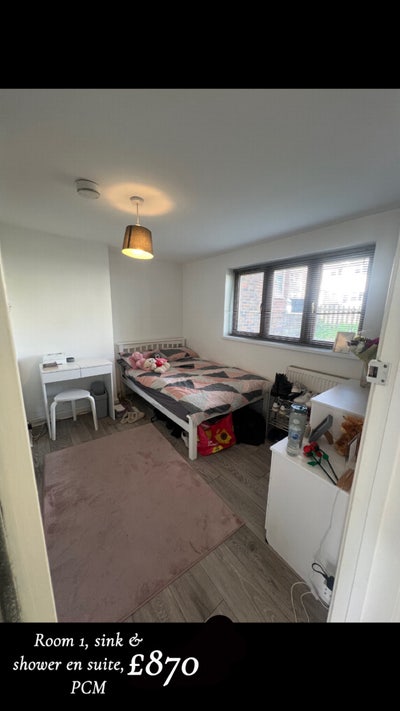 Two double bedrooms, one with an en suite in SS14  Main Photo