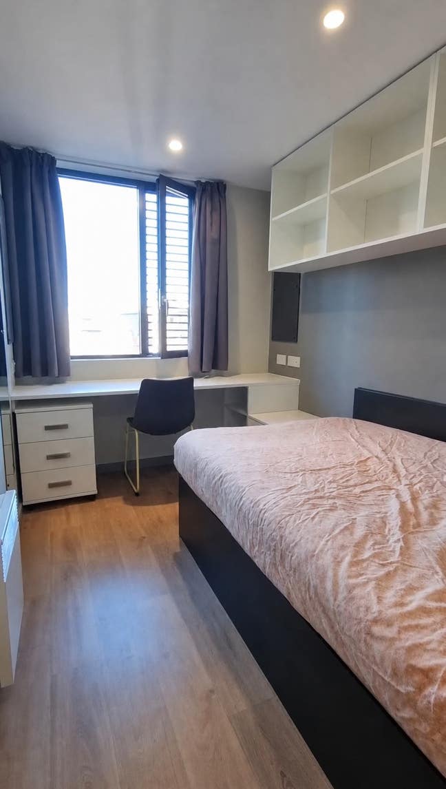 En-suite room near BCU/Aston university  Main Photo