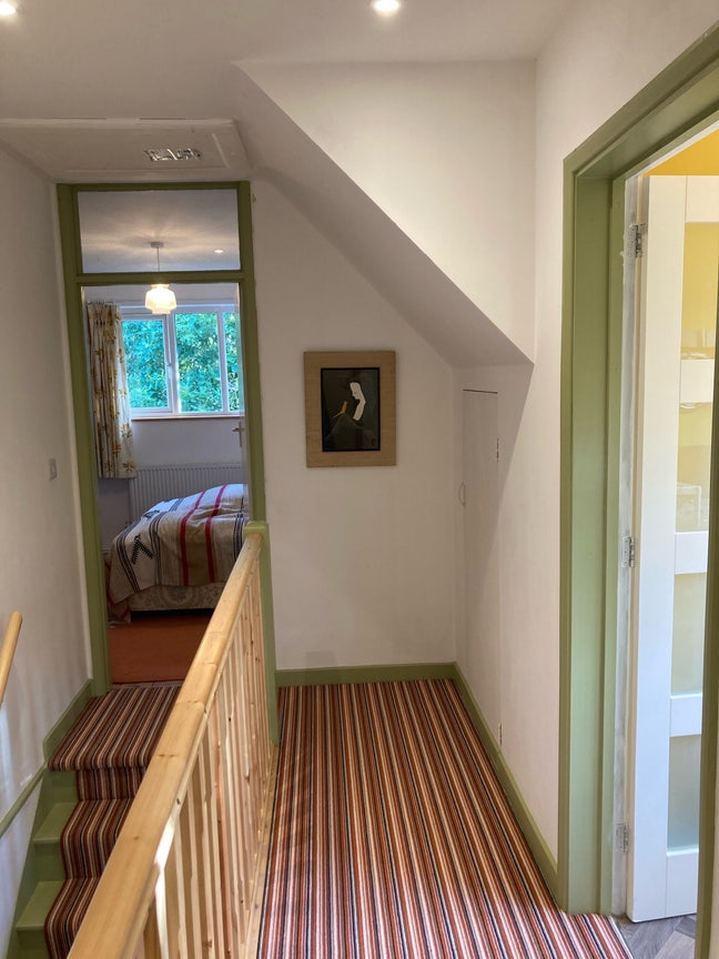 Magical woodland room in creative home nr Falmouth Main Photo