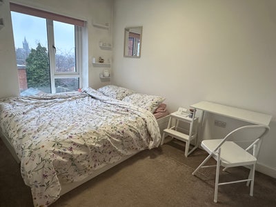 Cosy house for young professional Main Photo