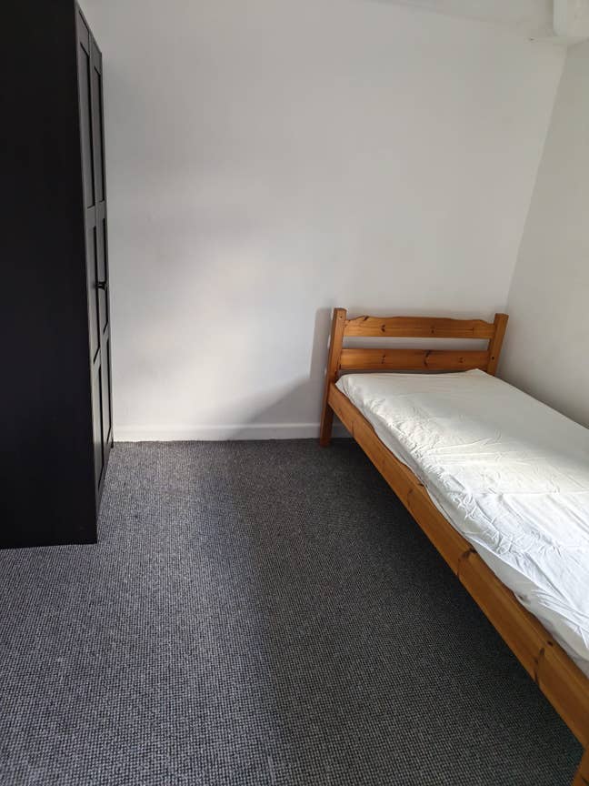 1 double bedroom available, Knowle (BS4 1DP) Main Photo