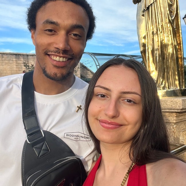 Looking for shared accomodation for couple  Main Photo