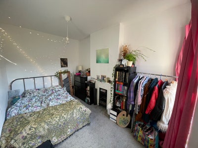 Double room in terrace house  Main Photo